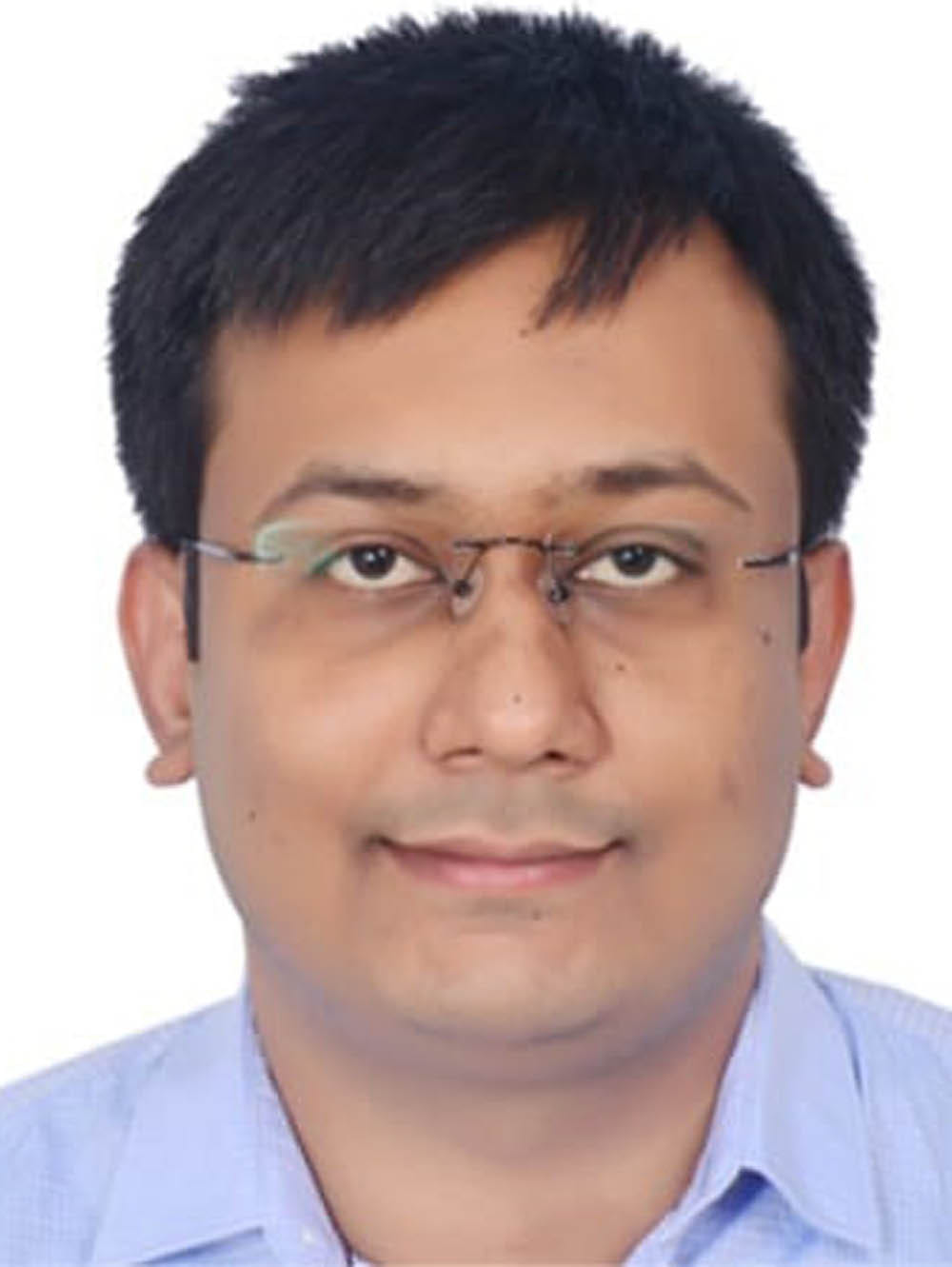 फोटो 06 एचएएमपी 27- राठ के डॉ. यशवर्धन सिंह अपने पिता डॉ. सुरेंद्र सिंह के साथ। स्वयं