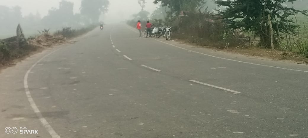 बरबर क्षेत्र के मोहम्मदी मार्ग पर अंधा मोड़। संवाद