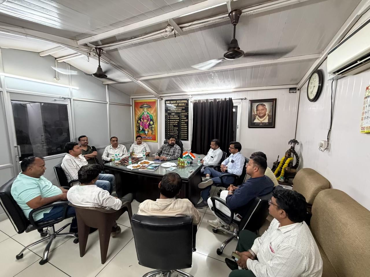 कुरुक्षेत्र। बैठक में अखिल भारतीय अग्रवाल सम्मेलन की पदाधिकारी व सदस्य। विज्ञप्ति कुरुक्षेत्र। बैठक में अखिल भारतीय अग्रवाल सम्मेलन की पदाधिकारी व सदस्य। विज्ञप्ति