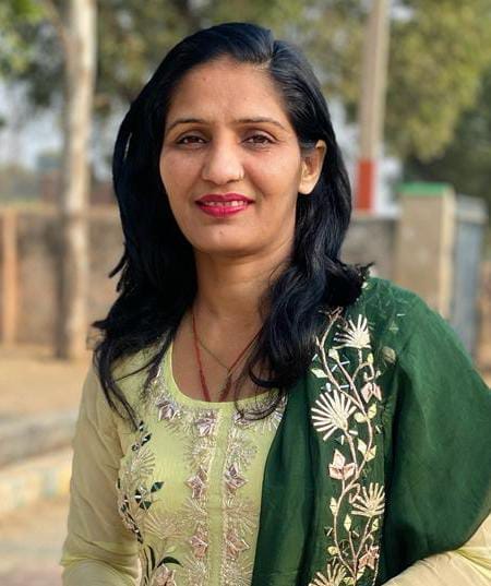 महिला दिवस खबर का फोटो- शिक्षिका रुचि शर्मा।