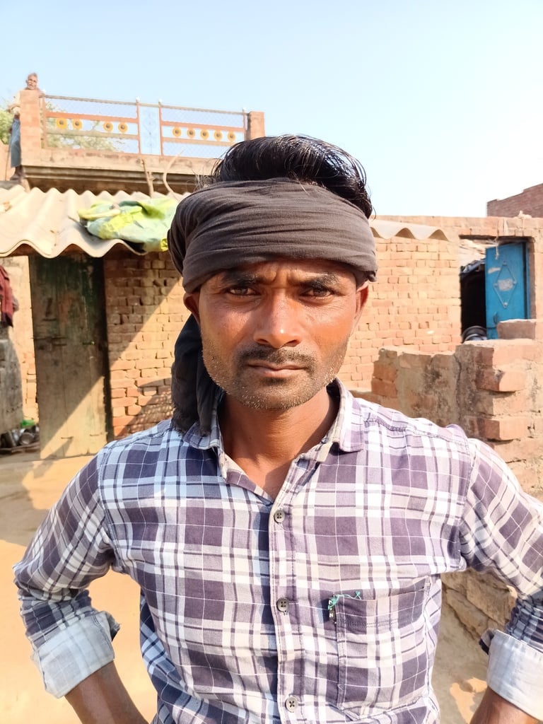 सिराथू ब्लॉक के कसिया पश्चिम गांव में बदहाल पड़े शौचालय: संवाद सिराथू ब्लॉक के कसिया पश्चिम गांव में बदहाल पड़े शौचालय: संवाद