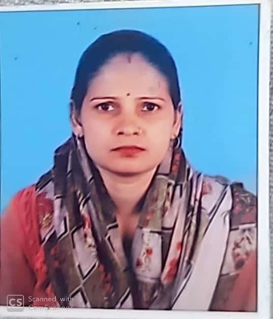 09जेएनडी30-वार्ड-4 में डिस्पोजल की फैक्टरी को सील करती टीम। संवाद