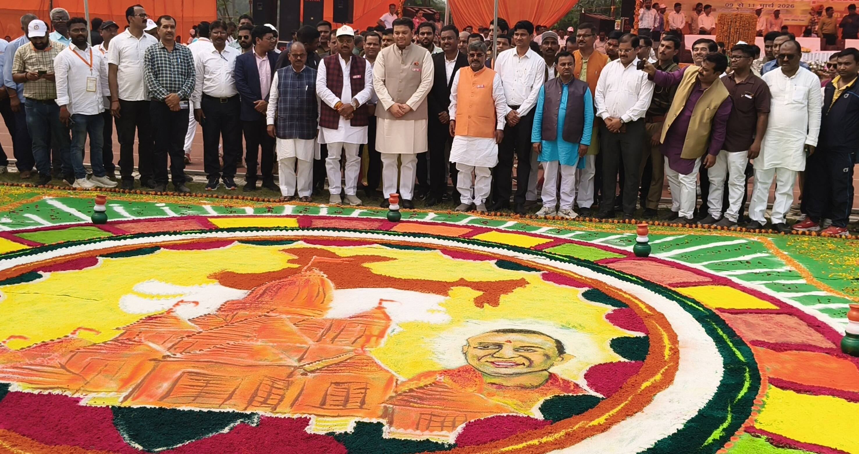 25-डाभासेमर स्टेडियम में आयोजित राज्य स्तरीय बेसिक बाल क्रीड़ा प्रतियोगिता में दौड़ लगाते खिला