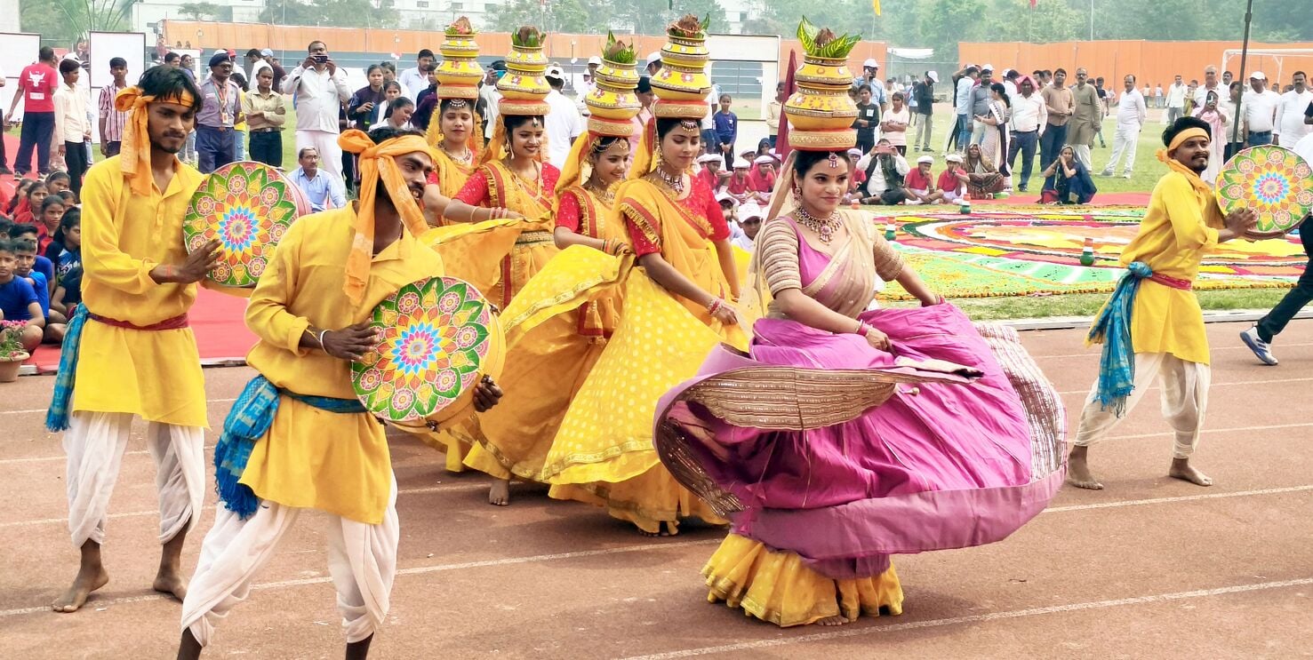 25-डाभासेमर स्टेडियम में आयोजित राज्य स्तरीय बेसिक बाल क्रीड़ा प्रतियोगिता में दौड़ लगाते खिला