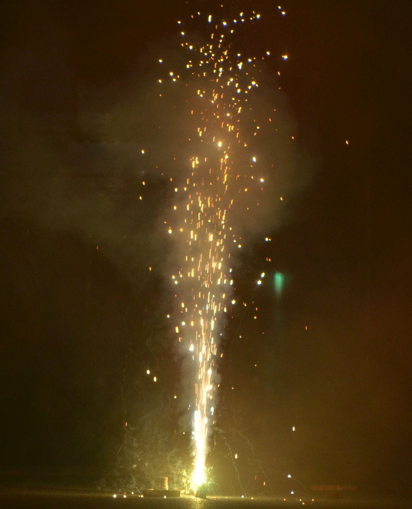 भारत की जीत पर जश्न। भारत की जीत पर जश्न।