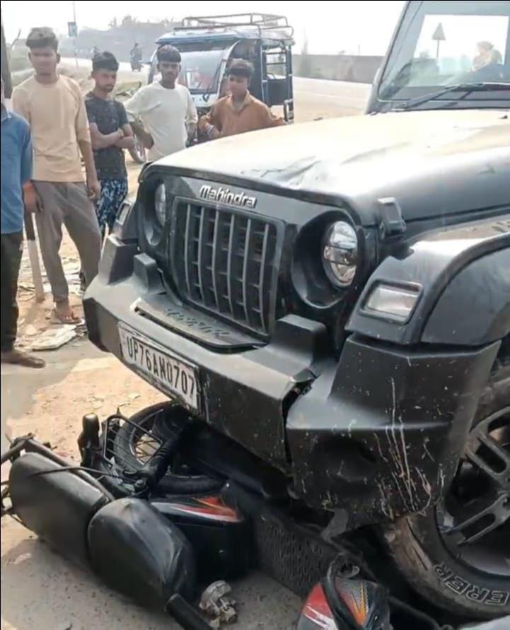 फोटो-26 लोहिया अस्पताल में भर्ती आशुतोष मोहन। स्रोत: जागरूक पाठक