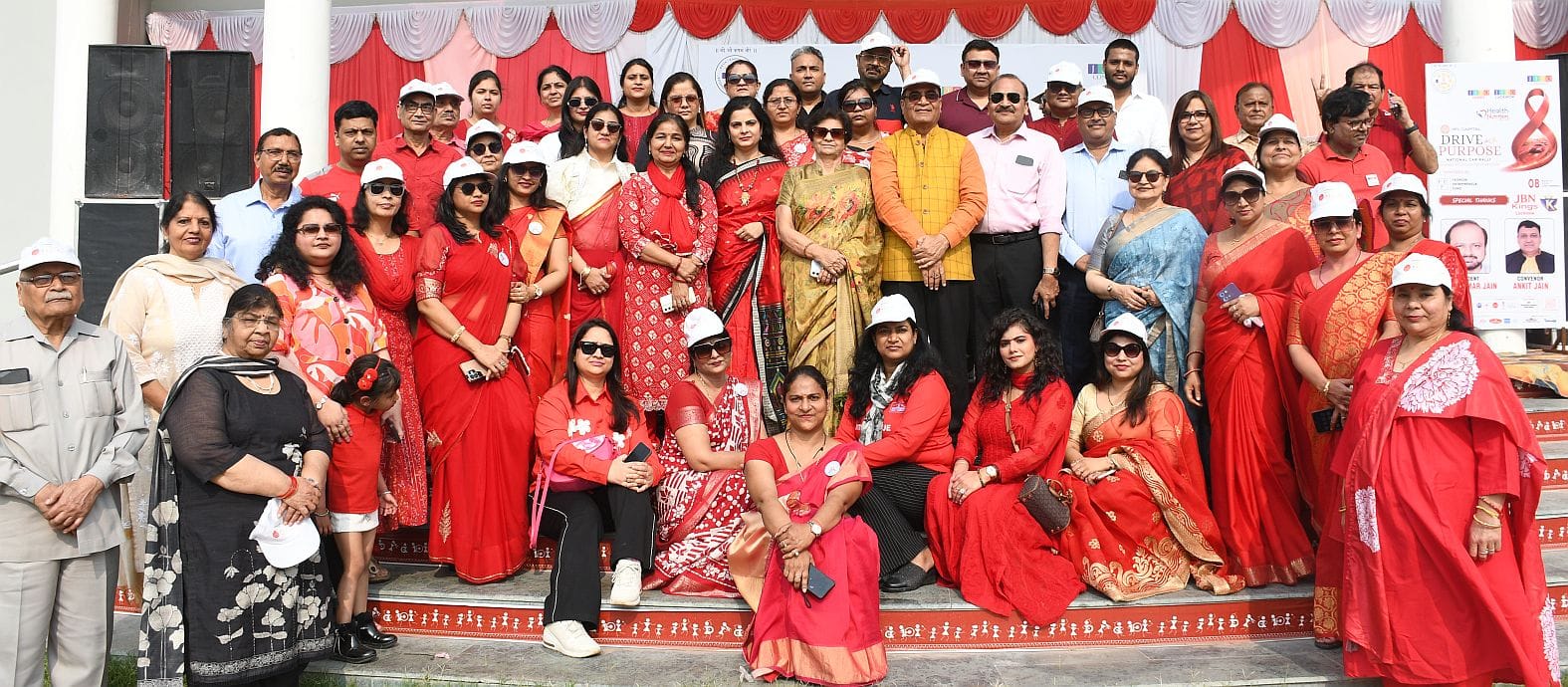 कार रैली के जरिये लोगों को सर्वाइकल कैंसर और थैलीसीमिया के प्रति जागरूक किया गया।