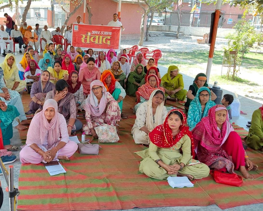 कार्यक्रम में जानकारी देतीं सुमन कुमारी। संवाद