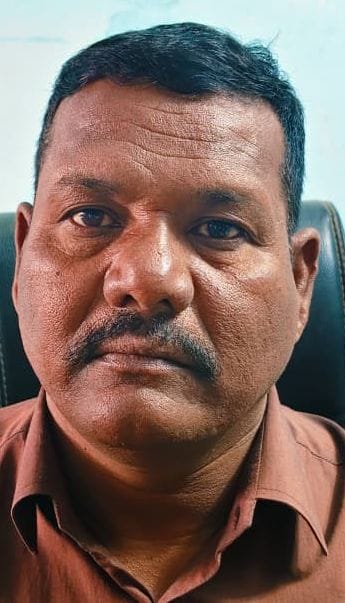 लखनऊ पलिया हाईवे पर क्षतिग्रस्त मार्ग। संवाद