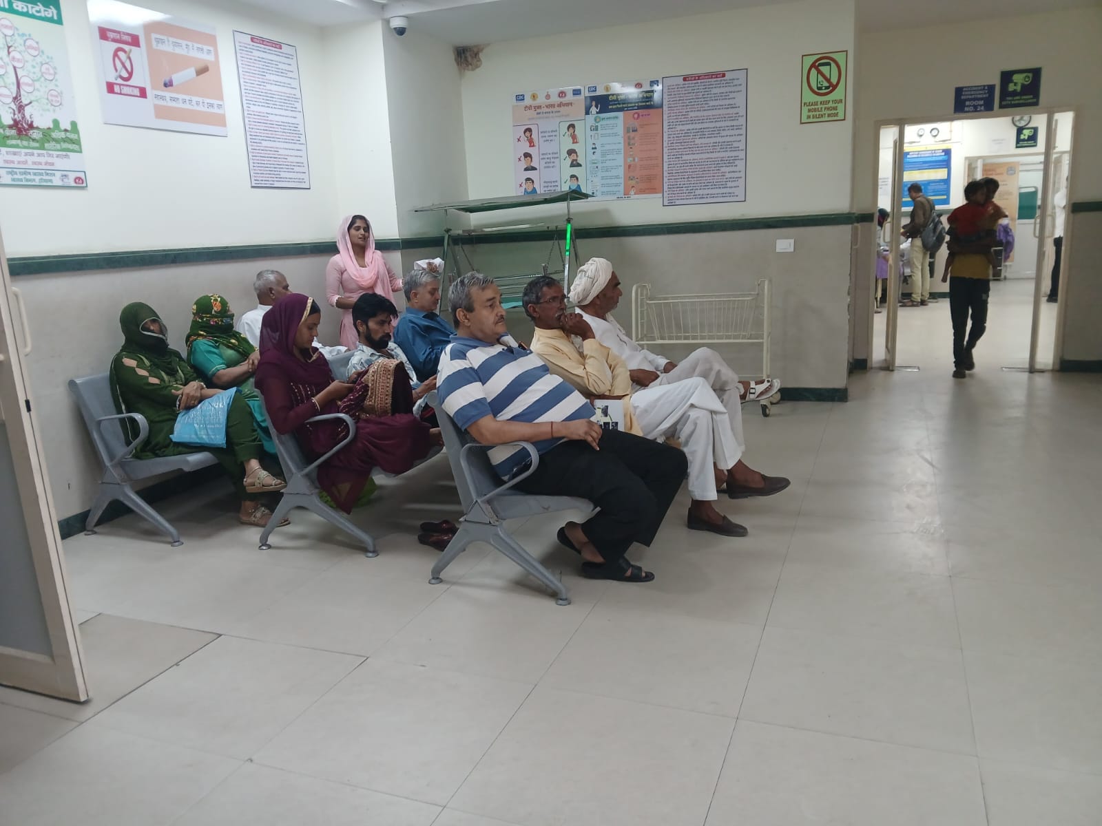 17-जिला सांख्यिकी अधिकारी नवदीप।