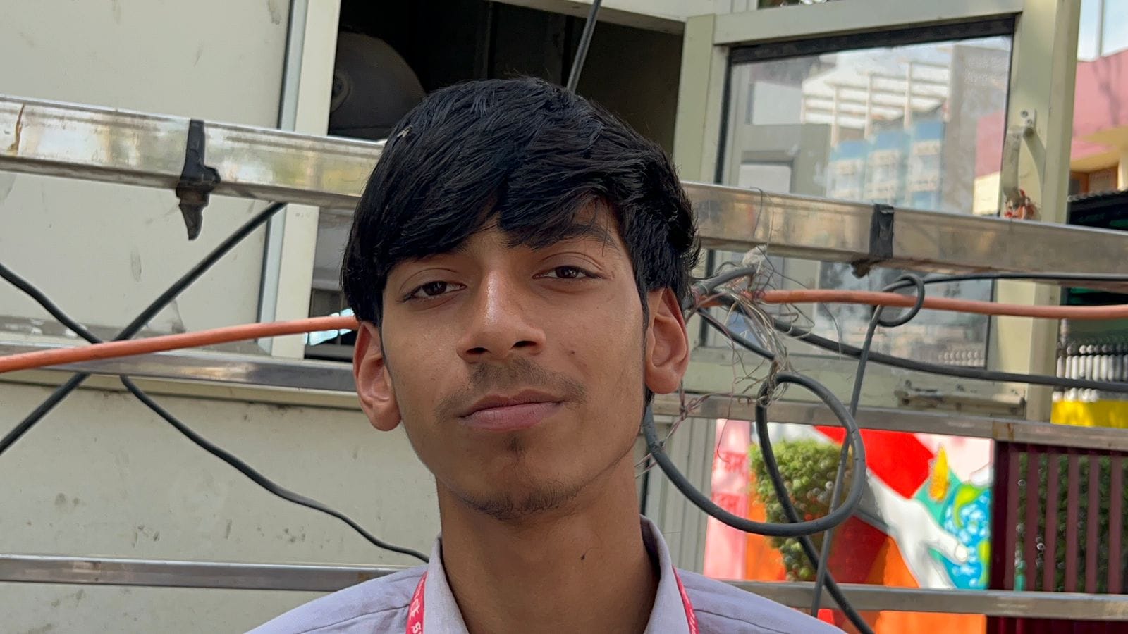 2-रोहतक के आंबेडकर चौक स्थित मॉडल स्कूल से पेपर देकर लौटते विद्यार्थी। संवाद 2-रोहतक के आंबेडकर चौक स्थित मॉडल स्कूल से पेपर देकर लौटते विद्यार्थी। संवाद