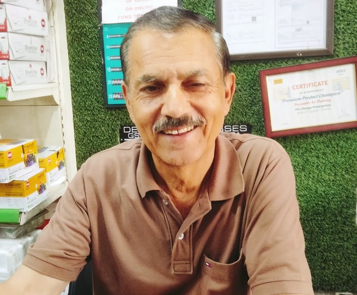 अजय ठाकुर अध्यक्ष व्यापार मंडल स्वारघाट
