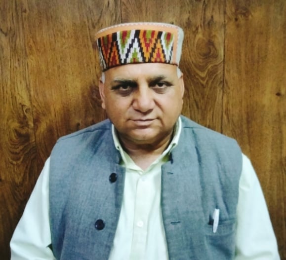 अजय ठाकुर अध्यक्ष व्यापार मंडल स्वारघाट