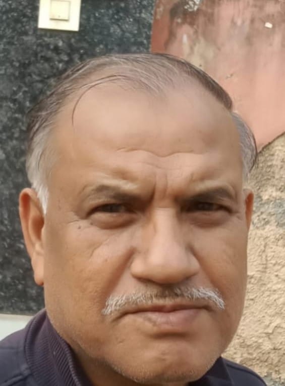 बैंक कालोनी में सड़क पर जमा नाले का पानी। संवाद बैंक कालोनी में सड़क पर जमा नाले का पानी। संवाद