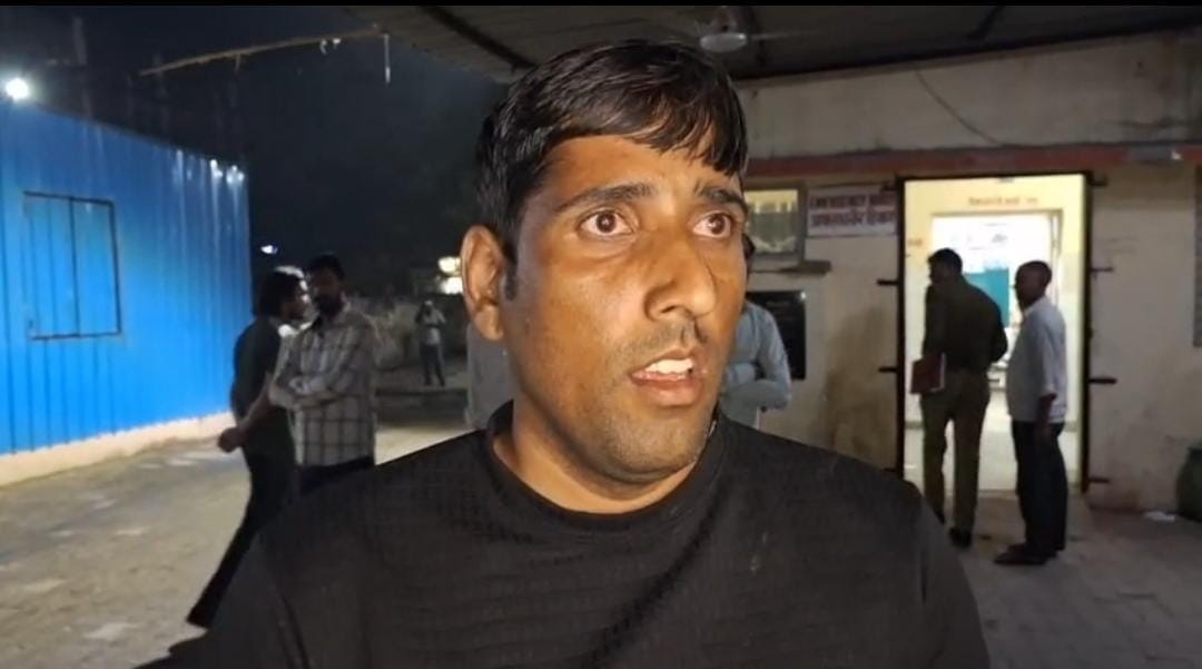 डॉ. सागर अरोड़ा डॉ. सागर अरोड़ा