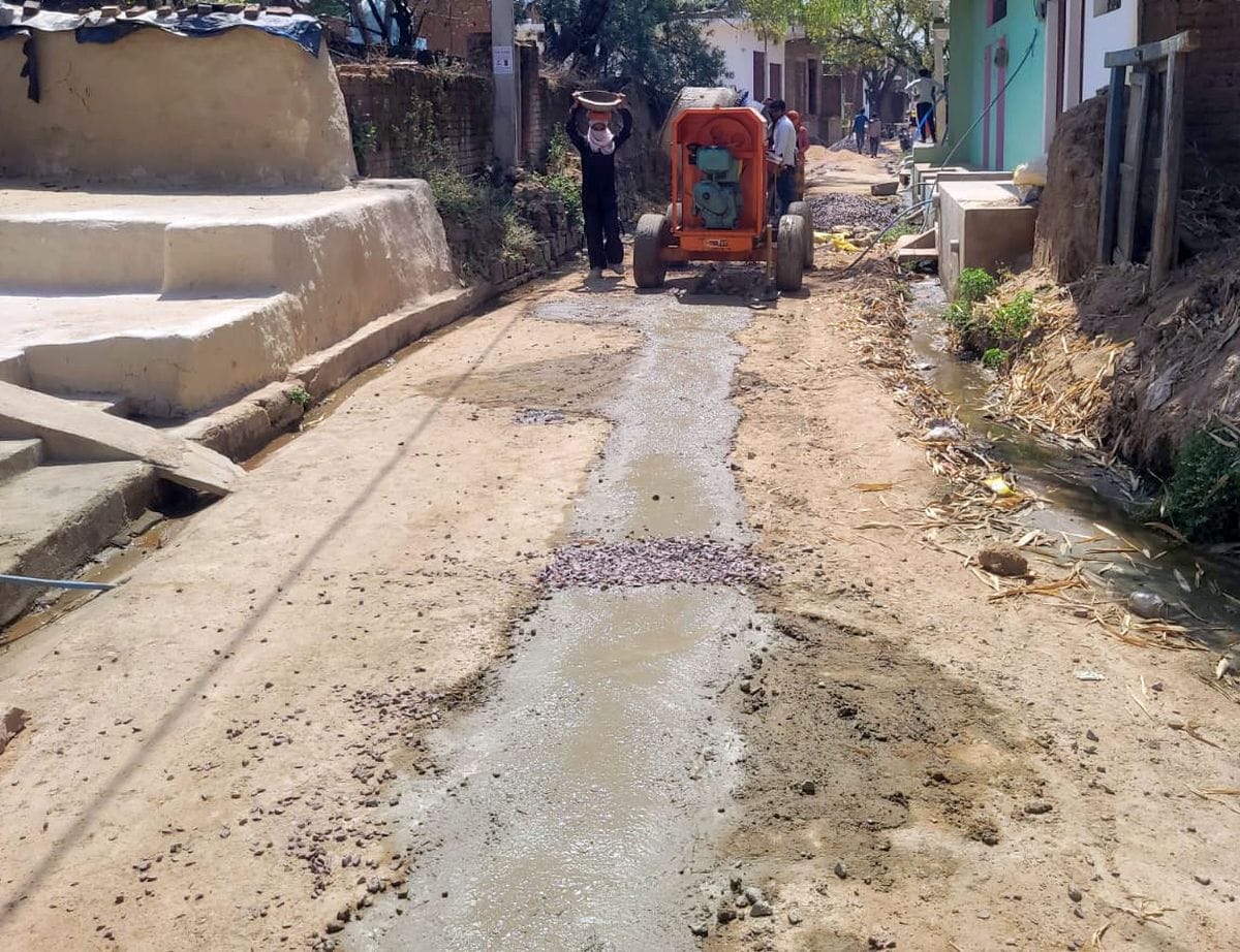 फोटो 09 एमएएचपी 11 परिचय-चरखारी विधायक बृजभूषण राजपूत। संवाद