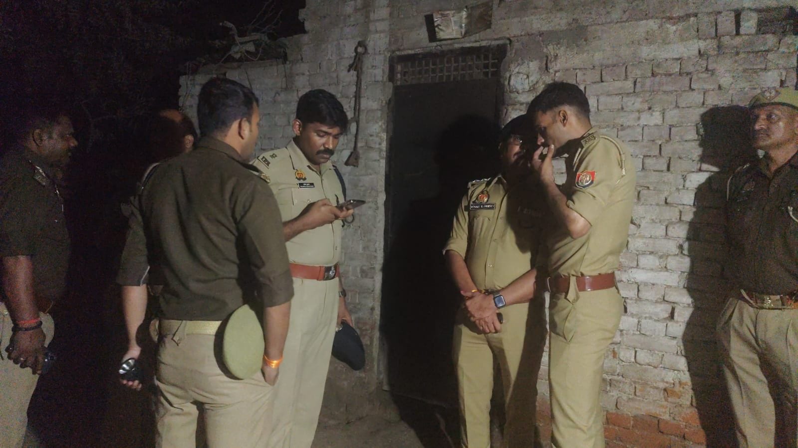 रेशमा व शादाब की फाइल फोटो। रेशमा व शादाब की फाइल फोटो।