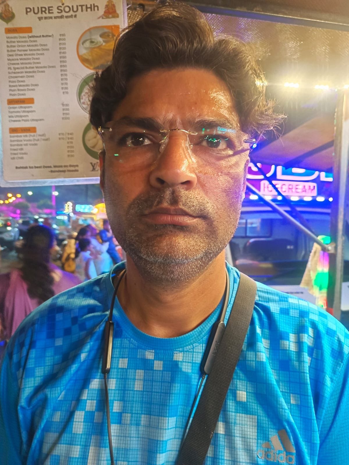 22-ओम प्रकाश हुड्डा, सेक्टर-4 निवासी ।