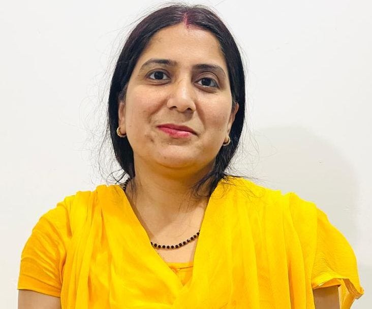 22-ओम प्रकाश हुड्डा, सेक्टर-4 निवासी ।