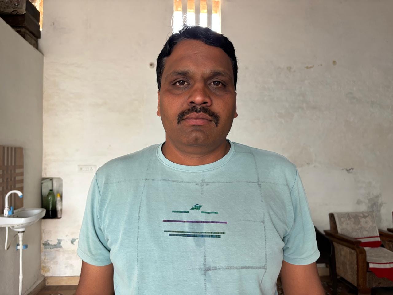 11jjrp14- मौका निरीक्षण करते सिंचाई विभाग के अधिकारी। स्रोत-ग्रामीण 11jjrp14- मौका निरीक्षण करते सिंचाई विभाग के अधिकारी। स्रोत-ग्रामीण