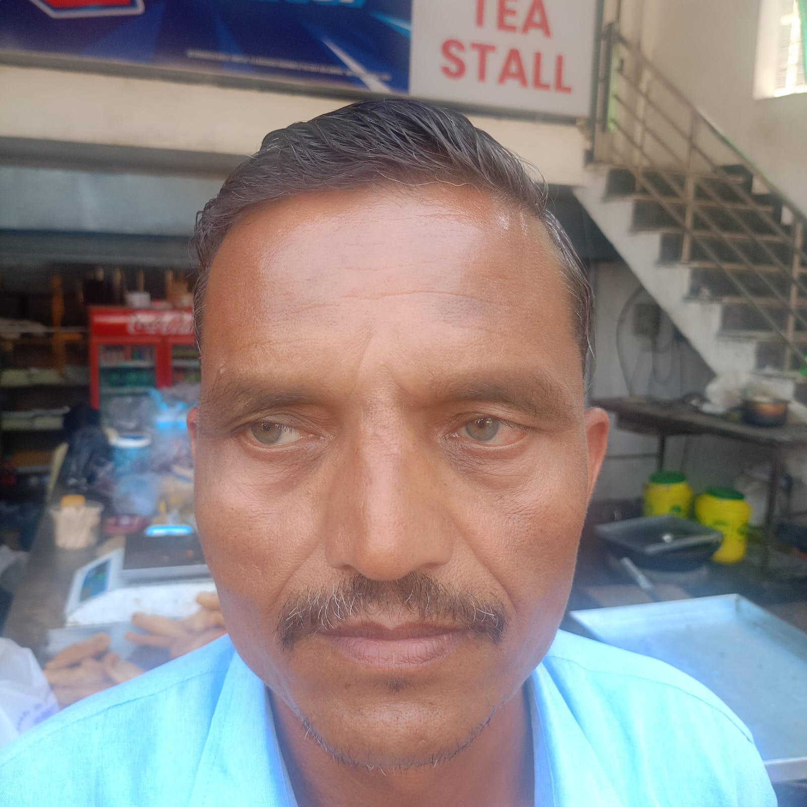 फोटो 12 सीकेटीपी 11 शहर के बस स्टैंड के पास होटल पर कोयला भट्ठी का इस्तेमाल। संवाद फोटो 12 सीकेटीपी 11 शहर के बस स्टैंड के पास होटल पर कोयला भट्ठी का इस्तेमाल। संवाद