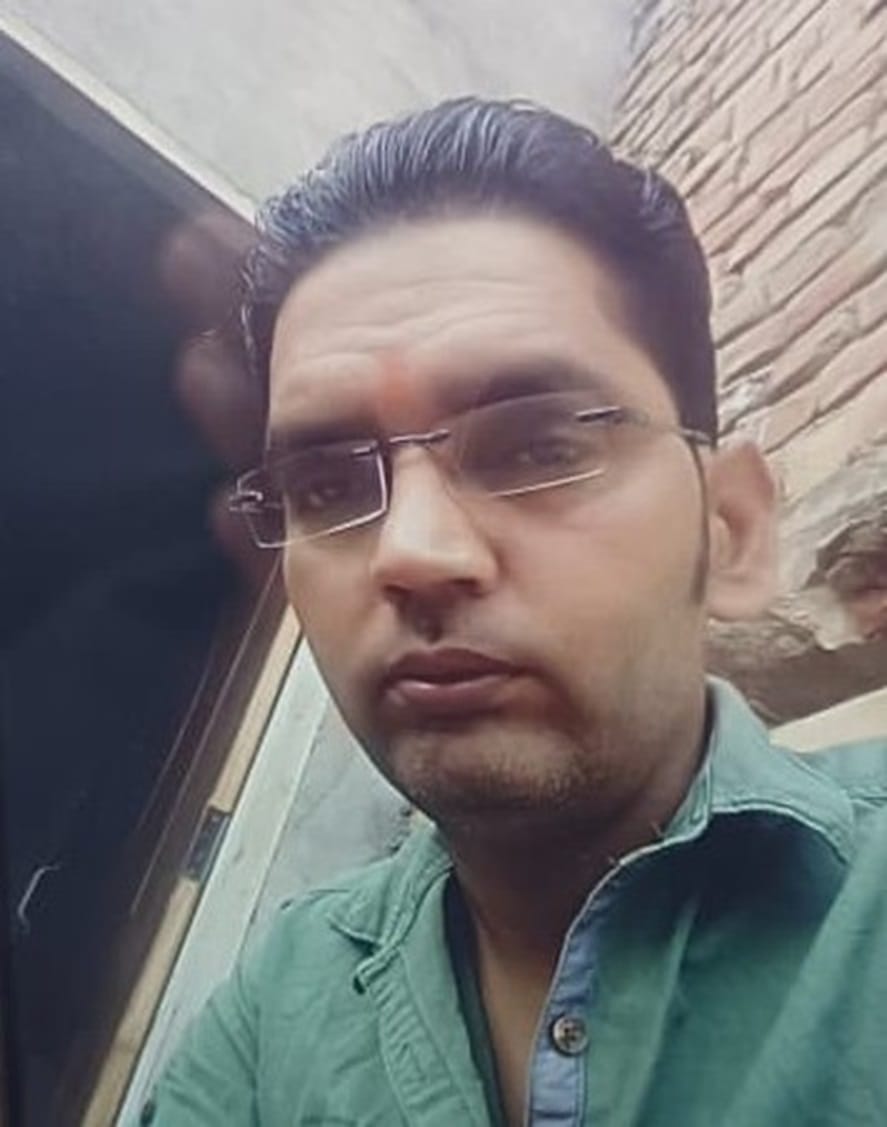 गांव रावलधी में घटनास्थल पर जांच के लिए पहुंचे डीएसपी व एफएसएल टीम। गांव रावलधी में घटनास्थल पर जांच के लिए पहुंचे डीएसपी व एफएसएल टीम।