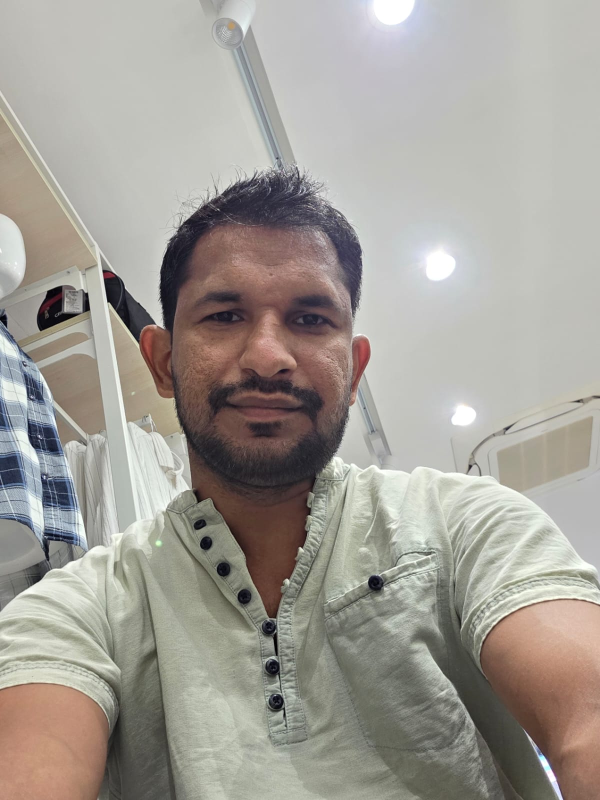 कुरुक्षेत्र। पुराने बस अड्डे के समीप ट्रैक्सी स्टैंड पर खड़ी गाड़ियां। संवाद 