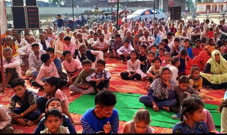 खुटार में बालाजी के जगराते में झांकी प्रस्तुत करते कलाकार। संवाद खुटार में बालाजी के जगराते में झांकी प्रस्तुत करते कलाकार। संवाद