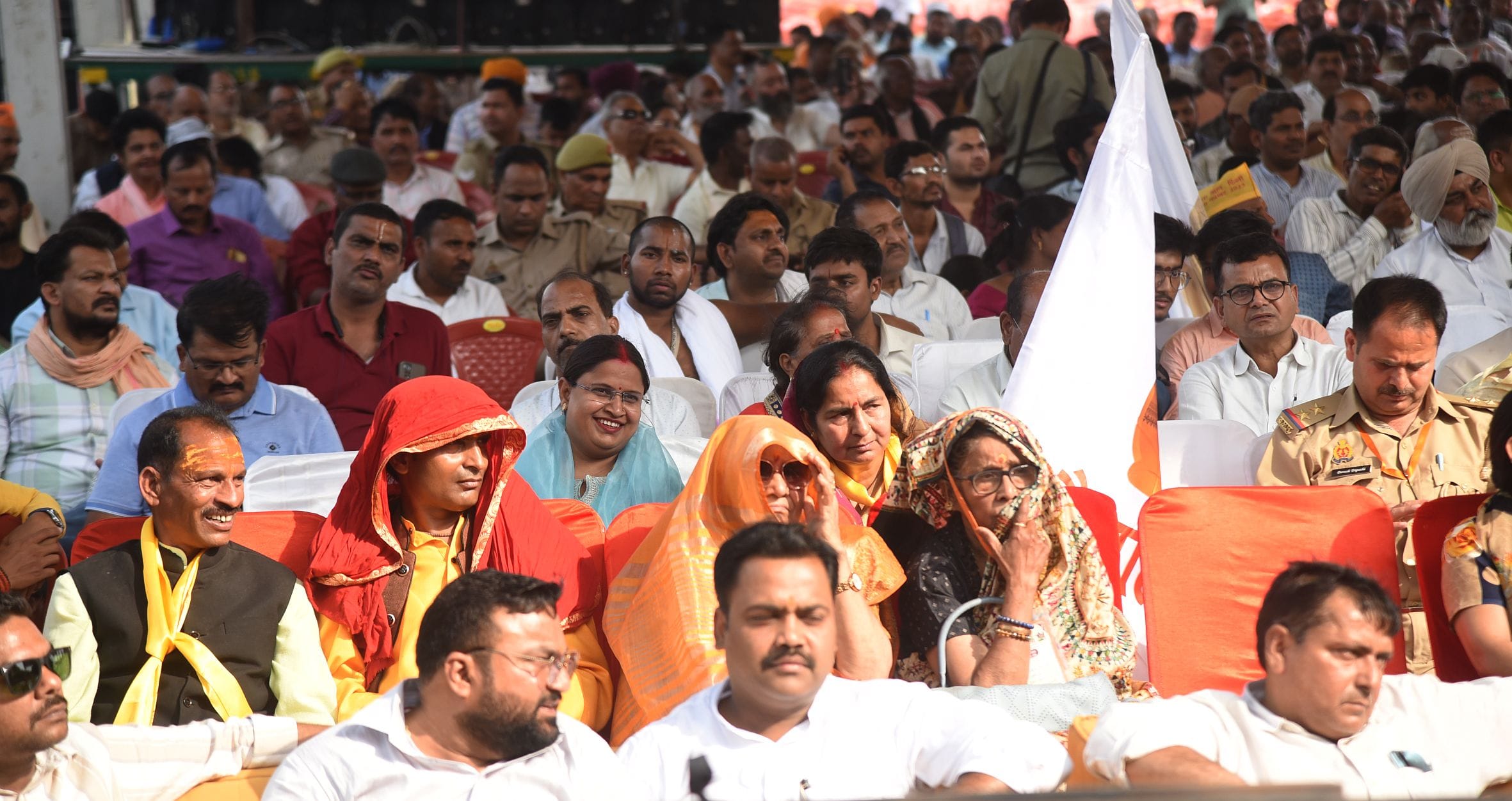 राजधानी के कांशीराम स्मृति सांस्कृतिक स्थल में हुआ कार्यक्रम। राजधानी के कांशीराम स्मृति सांस्कृतिक स्थल में हुआ कार्यक्रम।