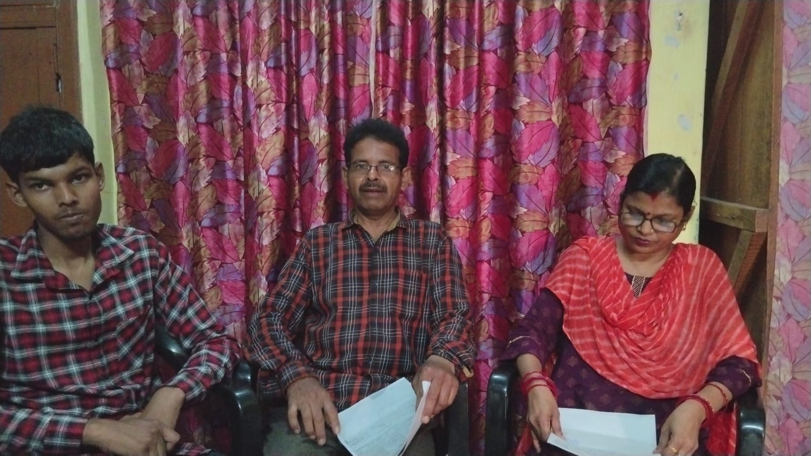 राशन कार्ड में यूनिट निरस्तीकरण की रिपोर्ट। संवाद