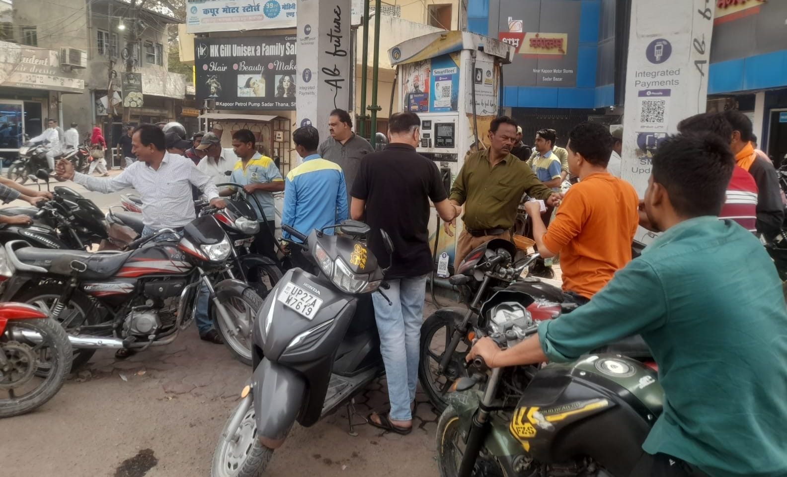 सिद्धार्थ रस्तोगी, होटल संचालक सिद्धार्थ रस्तोगी, होटल संचालक