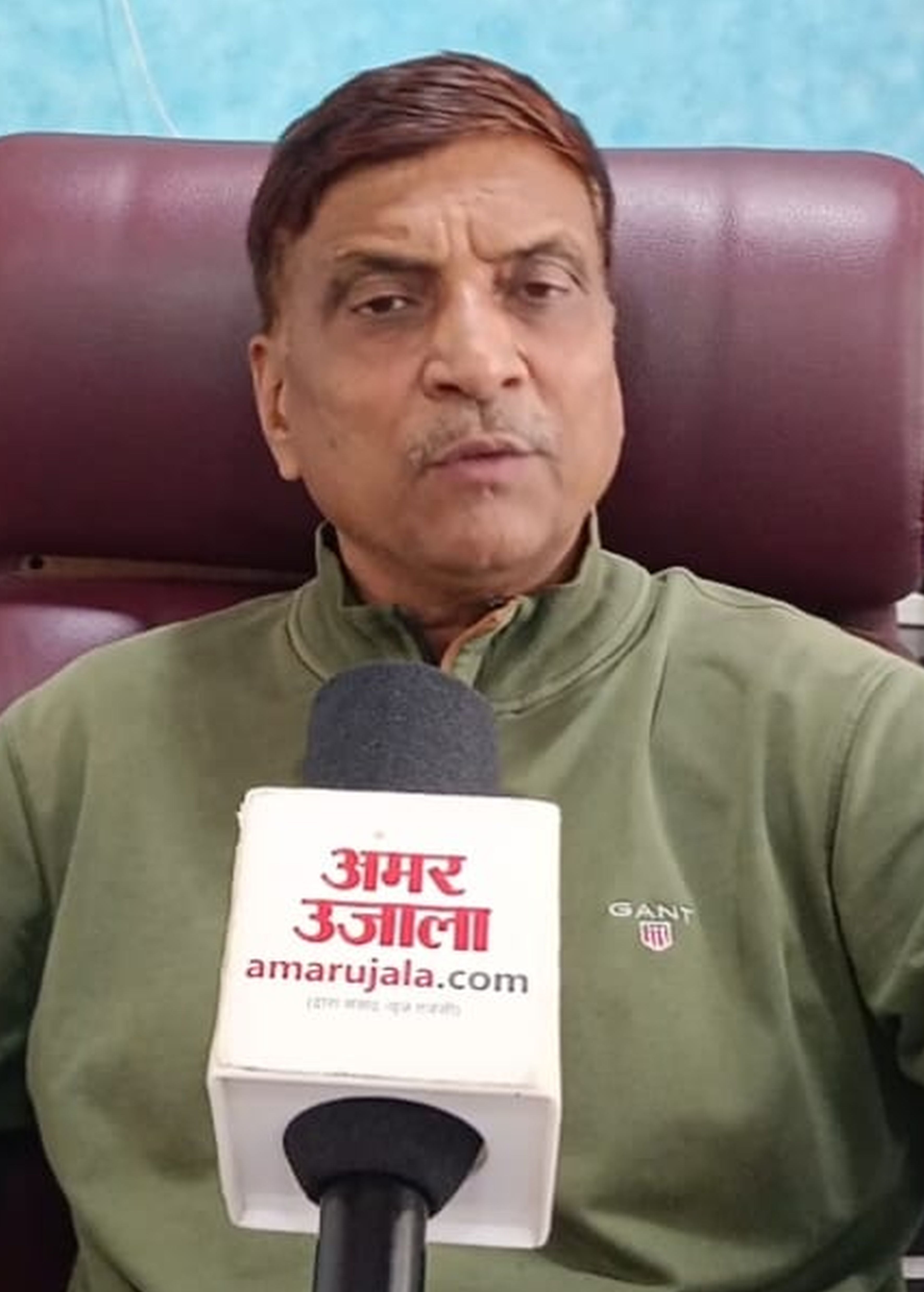 फोटो संख्या:54 बस स्टैंड के पास ढाबे पर लगाया गया घरेलू कनेक्शन का सिलिंडर। संवाद फोटो संख्या:54 बस स्टैंड के पास ढाबे पर लगाया गया घरेलू कनेक्शन का सिलिंडर। संवाद