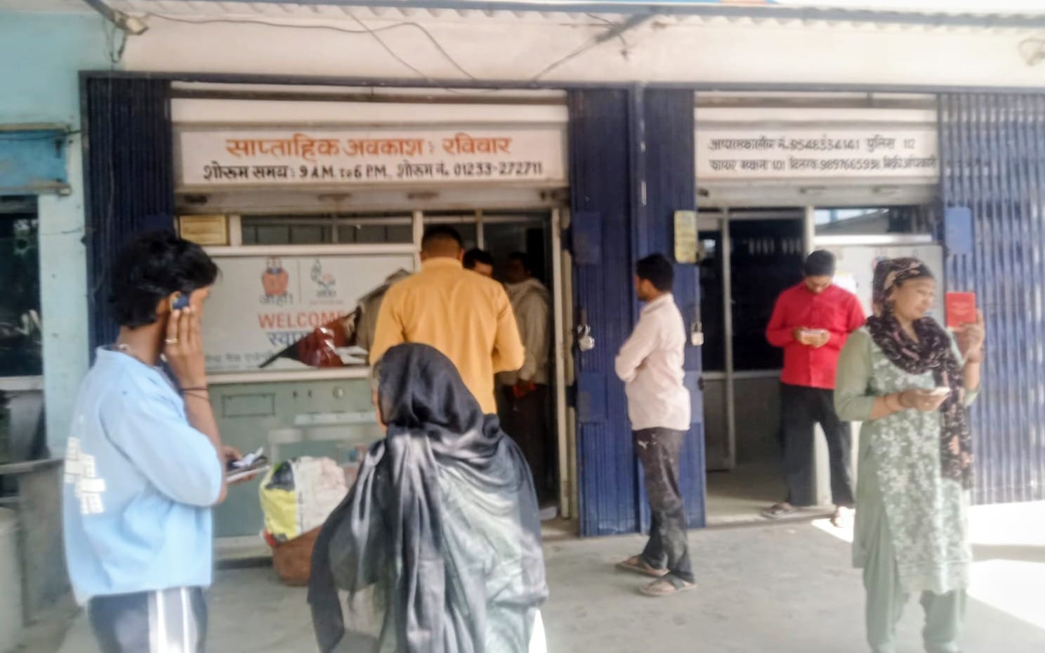 इडेन गैंस की एजेंसी पर रखा सिलेंडर का स्टाक। (मवाना) इडेन गैंस की एजेंसी पर रखा सिलेंडर का स्टाक। (मवाना)