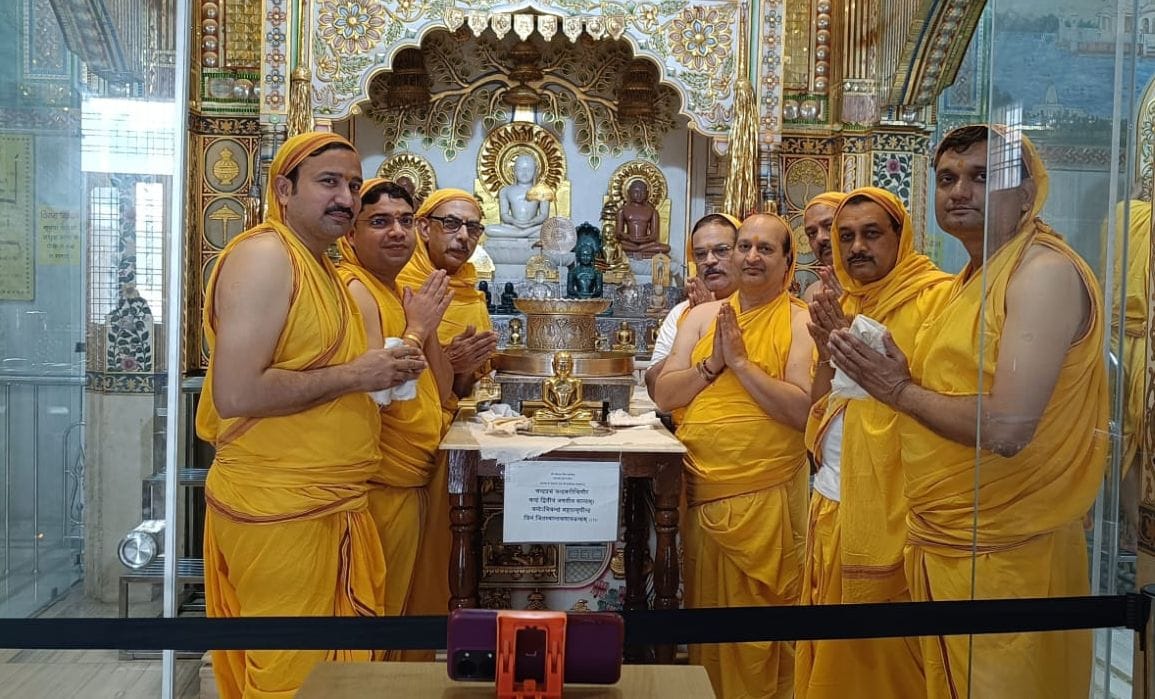 जन्म एवं तप कल्याणक महोत्सव बृहस्पतिवार को राजधानी में श्रद्धा, भक्ति और उल्लास के वातावरण में जन्म एवं तप कल्याणक महोत्सव बृहस्पतिवार को राजधानी में श्रद्धा, भक्ति और उल्लास के वातावरण में