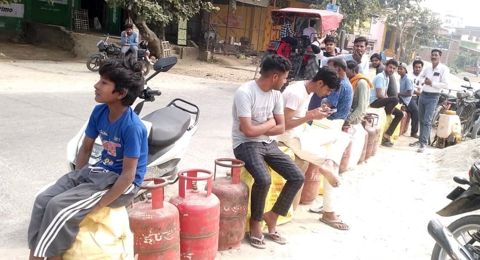 अखिल शुक्ला अखिल शुक्ला