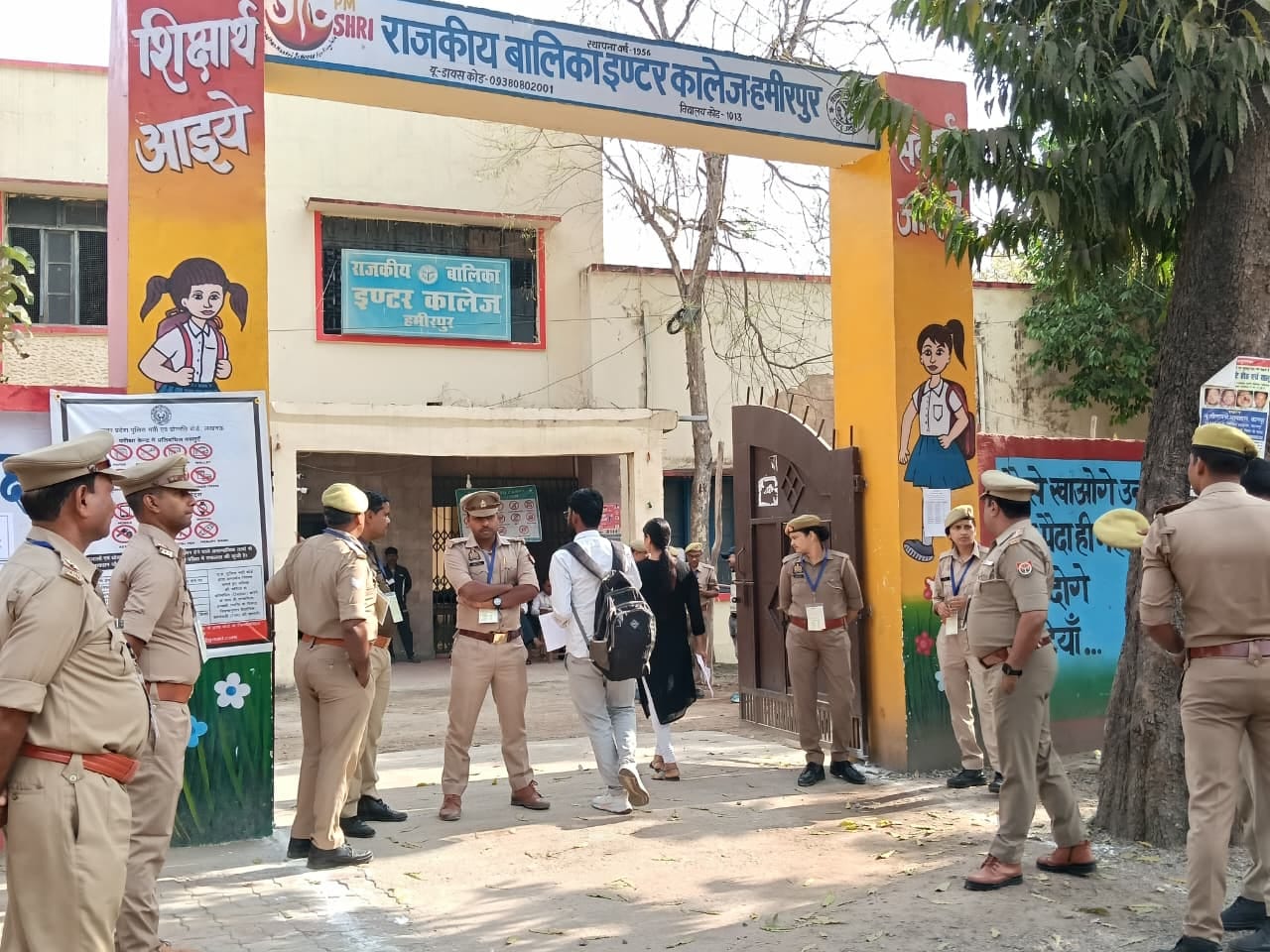 फोटो 14 एचएएमपी 10- सत्यम, मुरादाबाद।