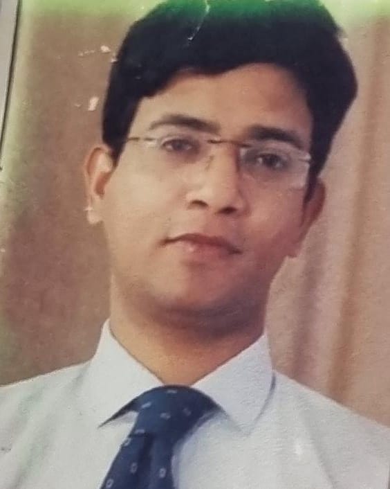 फोटो - 31 बैंक अधिकारी मनोज कुमार। संवाद