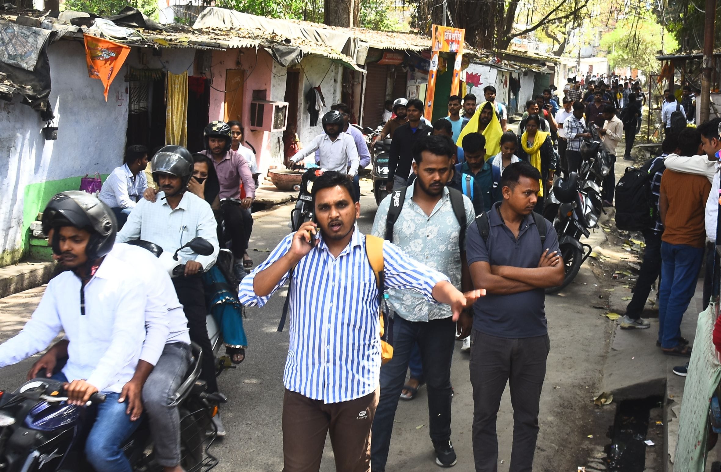 राजधानी के 54 परीक्षा केंद्रों पर हुई उपनिरीक्षक व समकक्ष पदों के लिए लिखित परीक्षा राजधानी के 54 परीक्षा केंद्रों पर हुई उपनिरीक्षक व समकक्ष पदों के लिए लिखित परीक्षा
