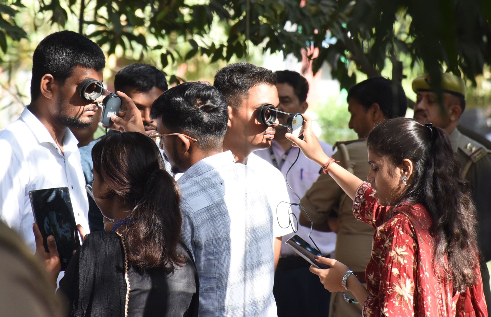 राजधानी के 54 परीक्षा केंद्रों पर हुई उपनिरीक्षक व समकक्ष पदों के लिए लिखित परीक्षा राजधानी के 54 परीक्षा केंद्रों पर हुई उपनिरीक्षक व समकक्ष पदों के लिए लिखित परीक्षा