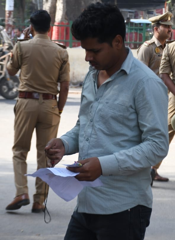 राजधानी के 54 परीक्षा केंद्रों पर हुई उपनिरीक्षक व समकक्ष पदों के लिए लिखित परीक्षा राजधानी के 54 परीक्षा केंद्रों पर हुई उपनिरीक्षक व समकक्ष पदों के लिए लिखित परीक्षा