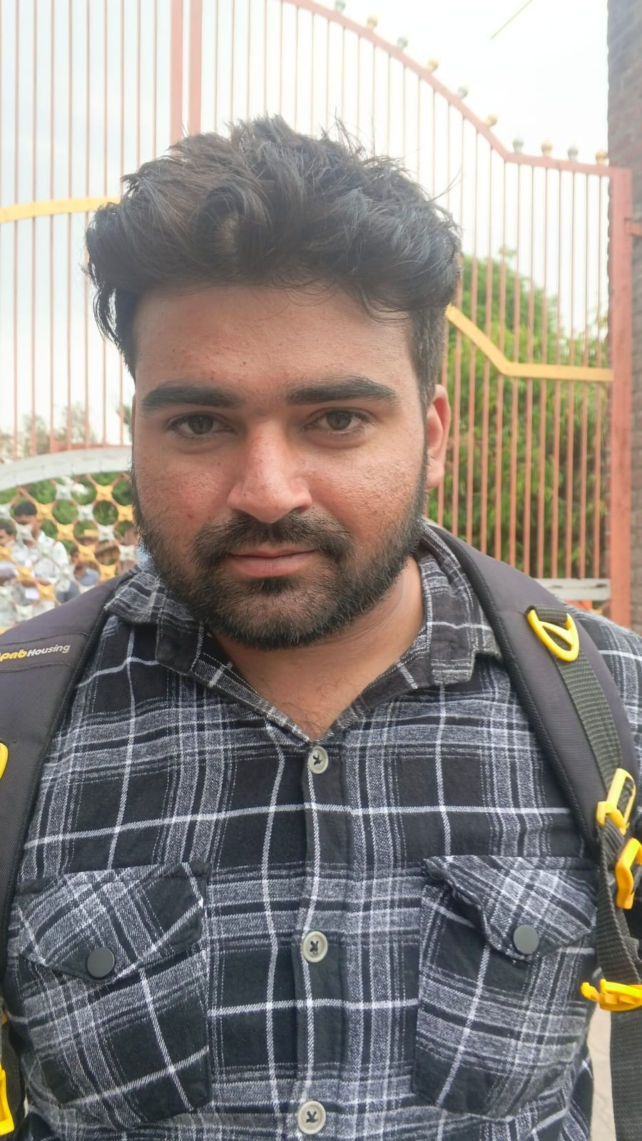 फोटो 36 कासगंज फोटो रोहित, परीक्षार्थी। स्रोत:स्ंवाद