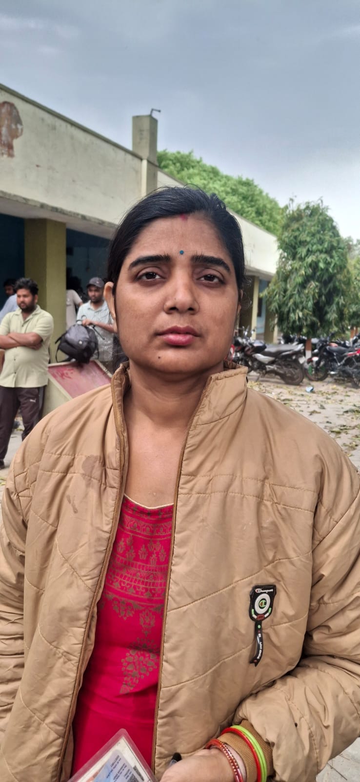 फोटो 36 कासगंज फोटो रोहित, परीक्षार्थी। स्रोत:स्ंवाद