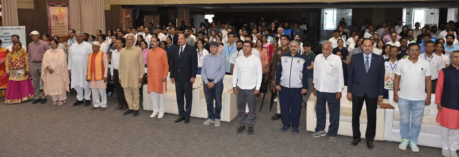 कुरुक्षेत्र। योगासन को लेकर आयोजित सम्मेलन में हिस्सा लेते प्रतिभागी। संवाद