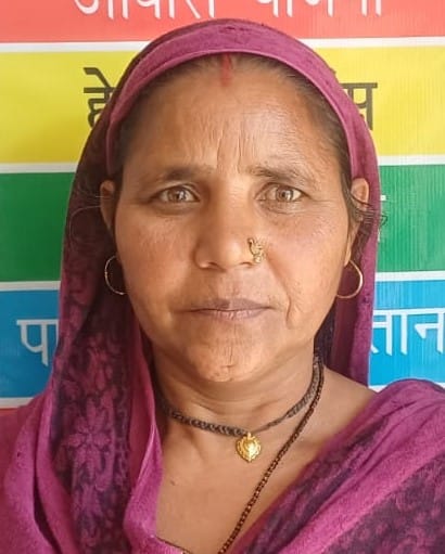 मोबाइल पर आ रहे योजना लाभ राशी अपडेट करने के मैसेज। सोशल मीडिया मोबाइल पर आ रहे योजना लाभ राशी अपडेट करने के मैसेज। सोशल मीडिया