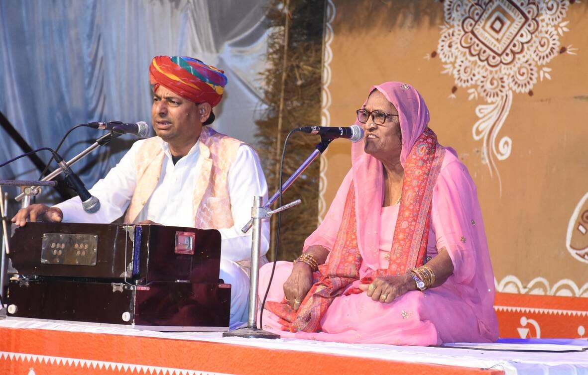 पद्मश्री बतूल बेगम को लोकनिर्मला सम्मान पद्मश्री बतूल बेगम को लोकनिर्मला सम्मान