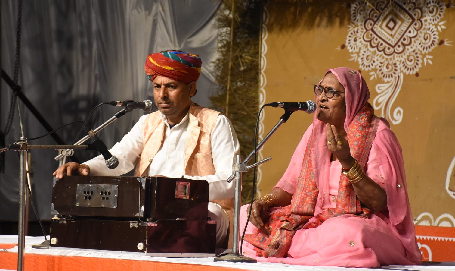 पद्मश्री बतूल बेगम को लोकनिर्मला सम्मान पद्मश्री बतूल बेगम को लोकनिर्मला सम्मान