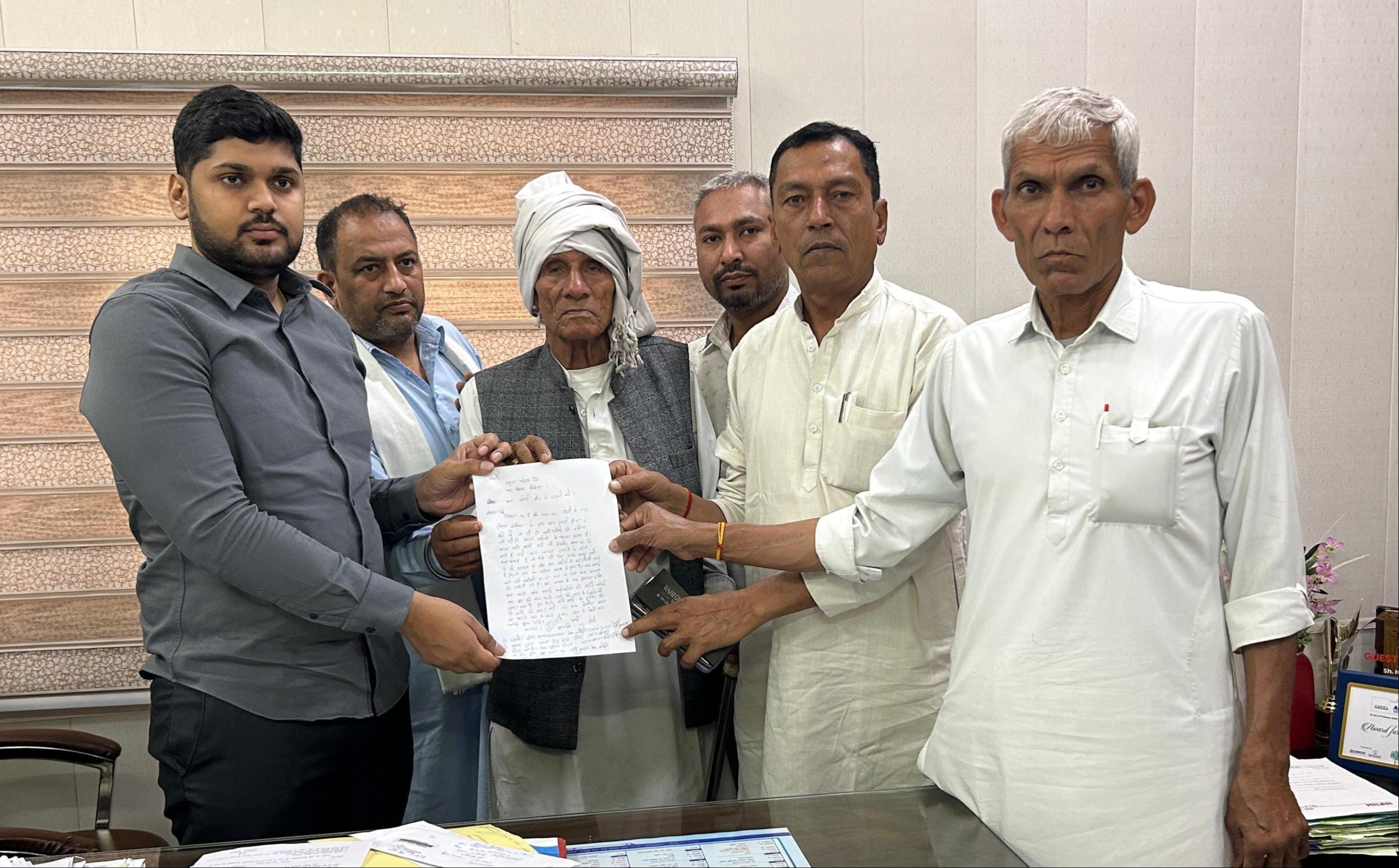 सोनीपत नगर निगम में आते गांव जाट जोशी में गंदे पानी से ओवरफ्लो नाली। स्रोत: ग्रामीण