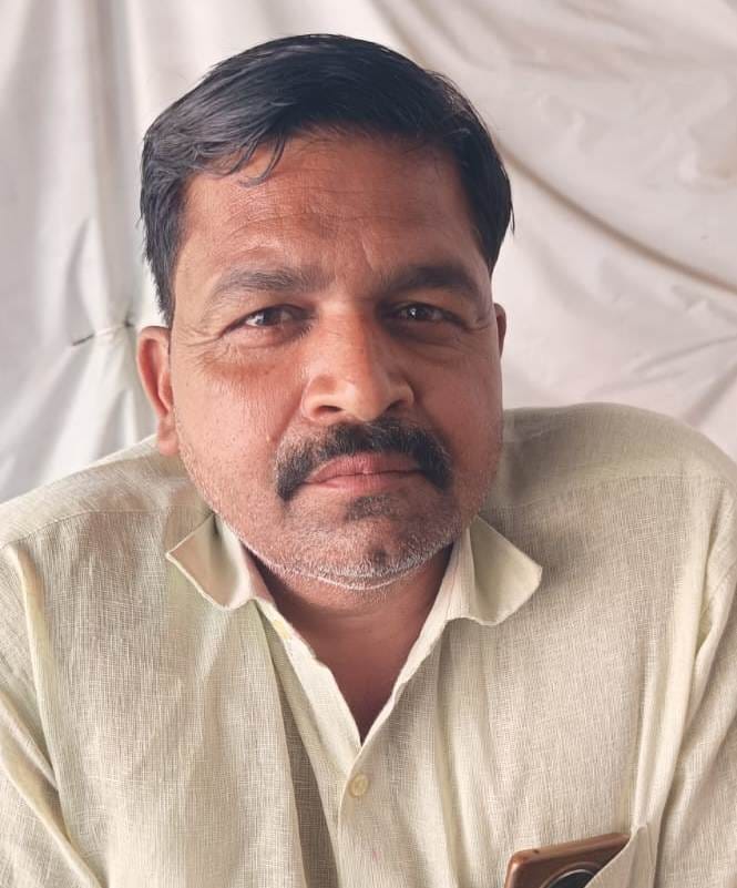 फोटो-15-एसडीएम कोर्ट के बाहर लगे वाटर कूलर की गायब दोनों टोंटियां। संवाद