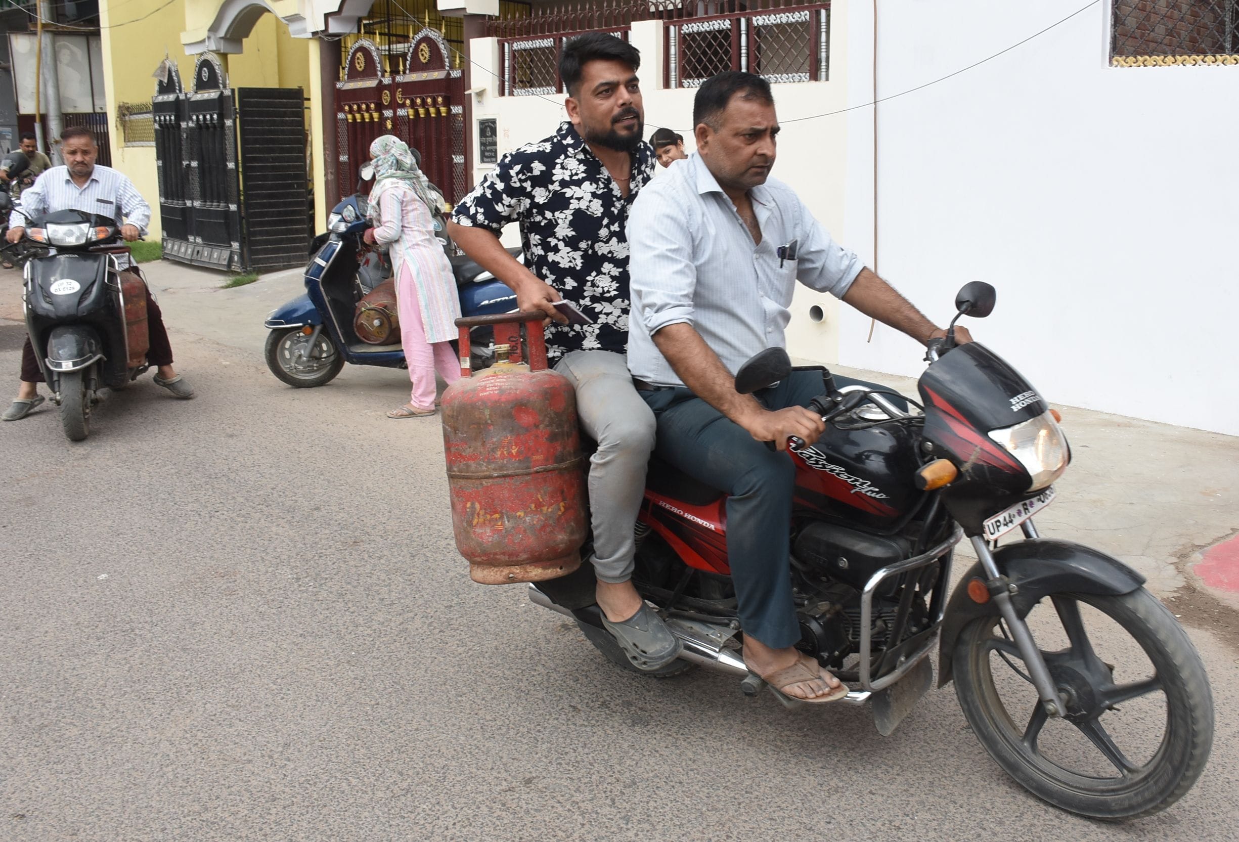 गैस संकट।