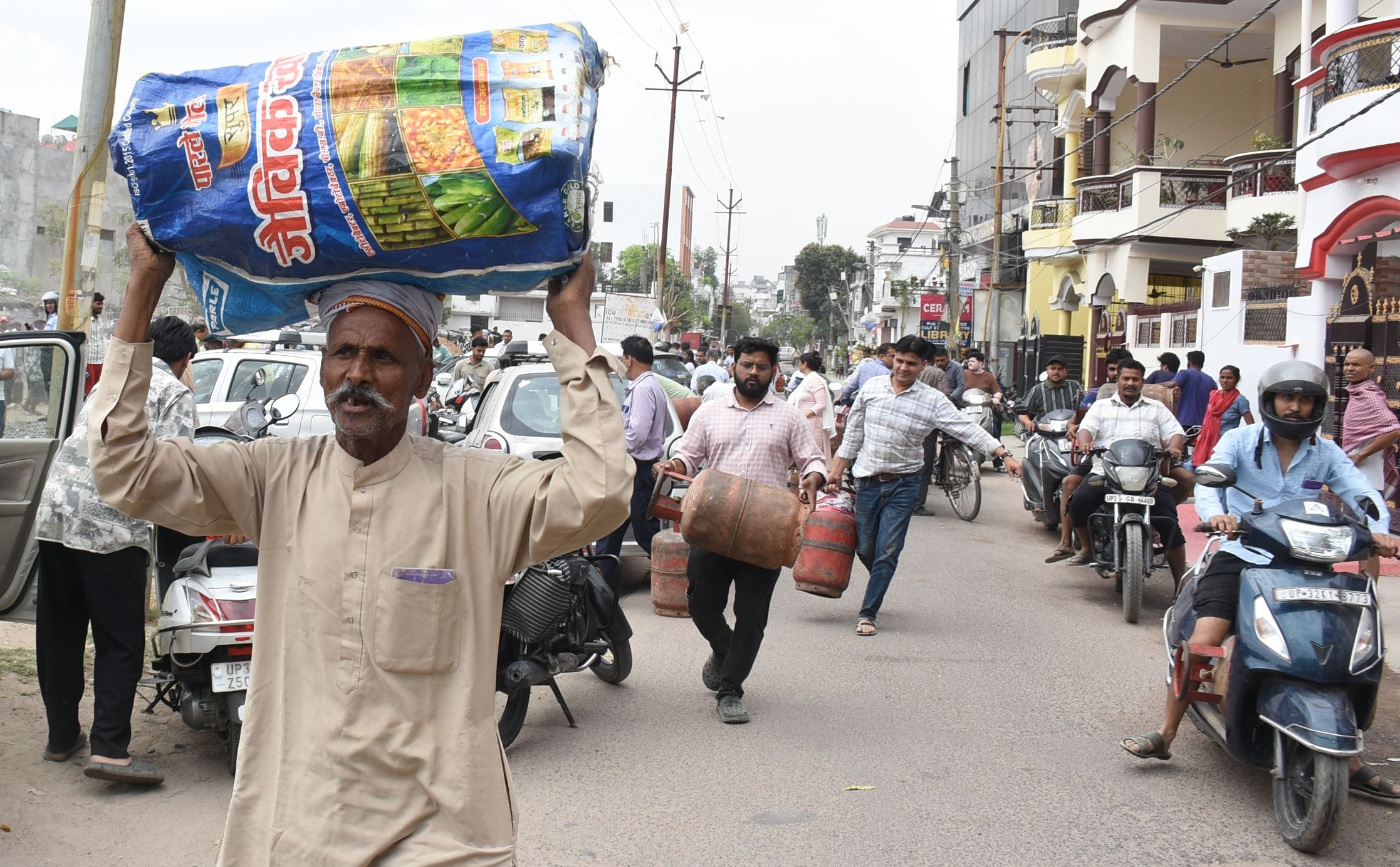 गैस संकट।